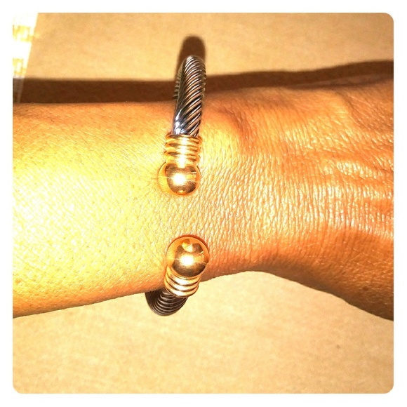 Jewelry - 💛FINAL SALE!!💛 Stainless Steel Bangles